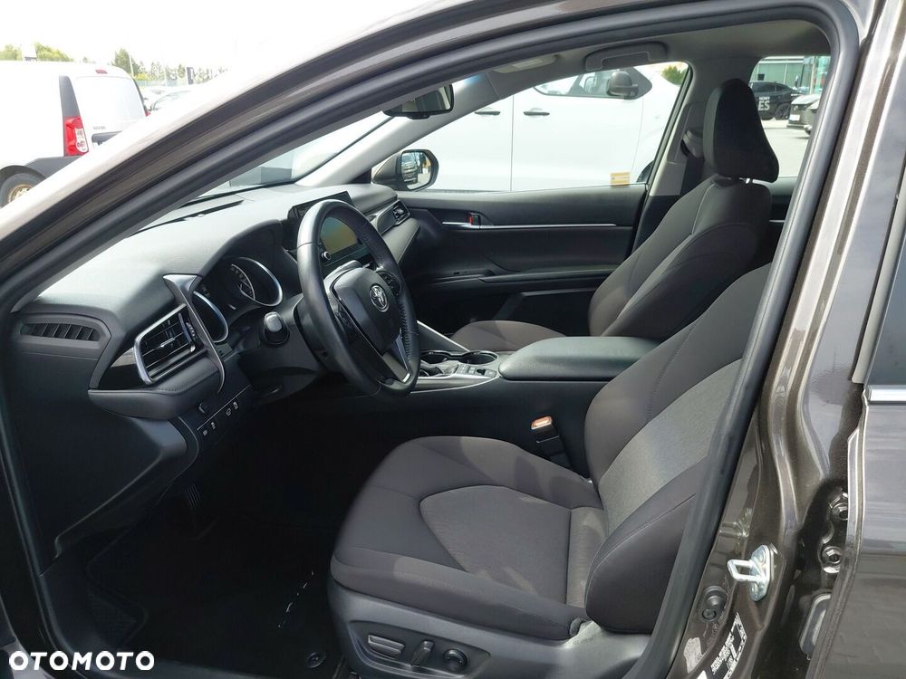 Toyota Camry 2.5 Hybrid Comfort CVT - 15