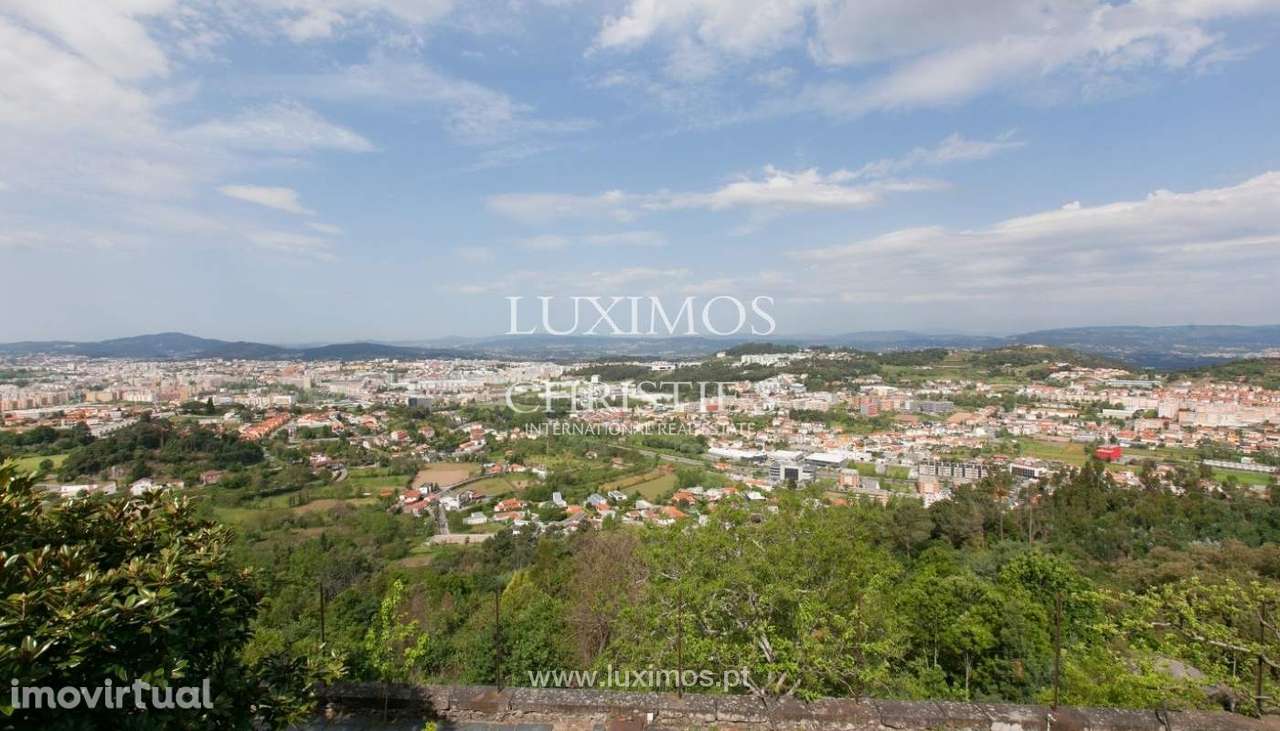 Quinta com Moradia e jardim, lago e vistas sobre Braga - Grande imagem: 3/13