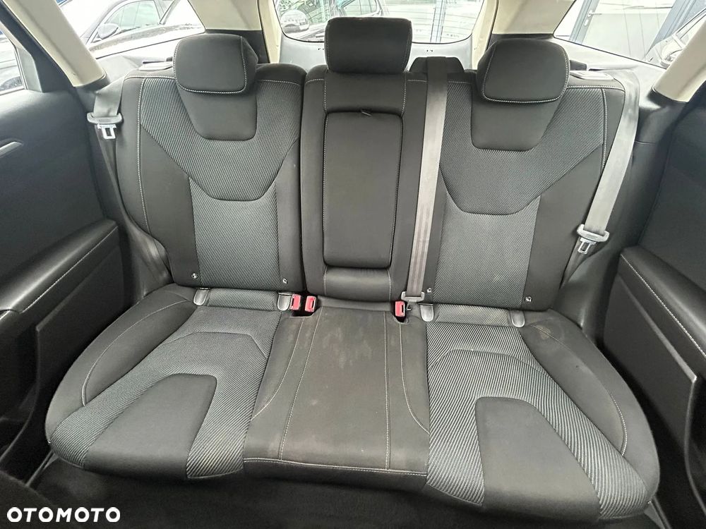Ford Mondeo - 10