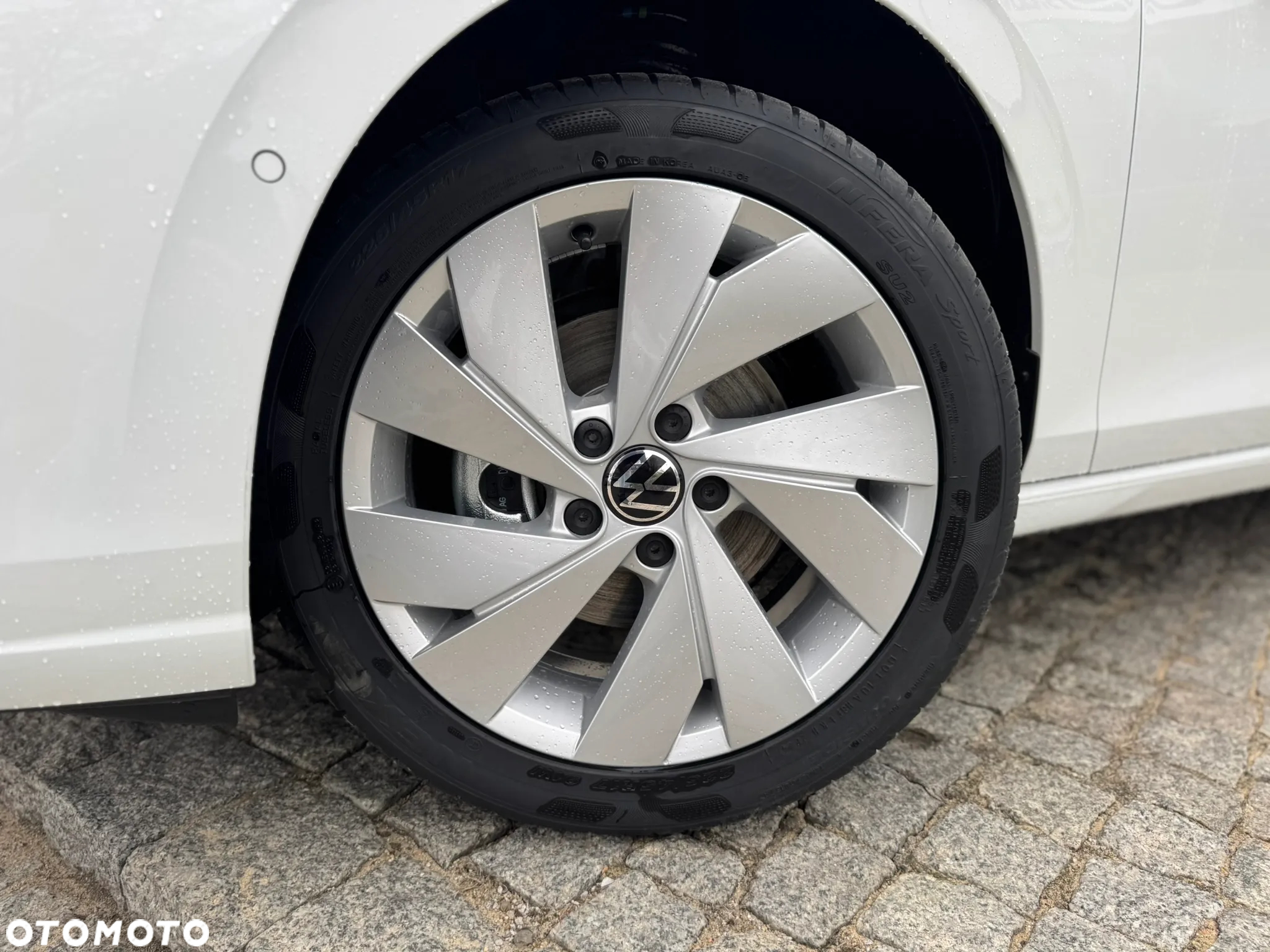 Volkswagen Golf 1.5 eTSI OPF DSG Life - 11