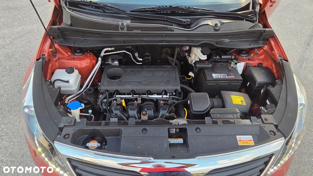 Kia Sportage 2.0 CVVT 2WD Vision - 31