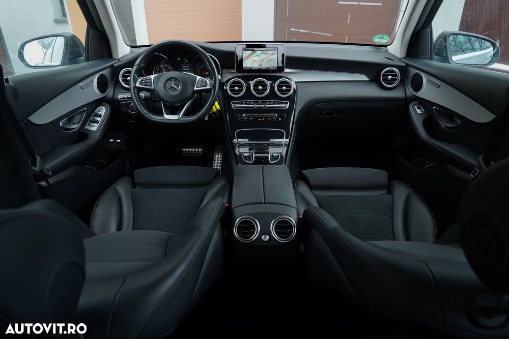 Mercedes-Benz GLC 220 d 4MATIC 9G-TRONIC AMG Line - 13