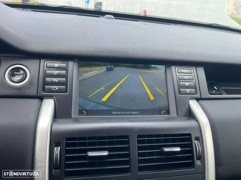 Land Rover Discovery Sport - 16