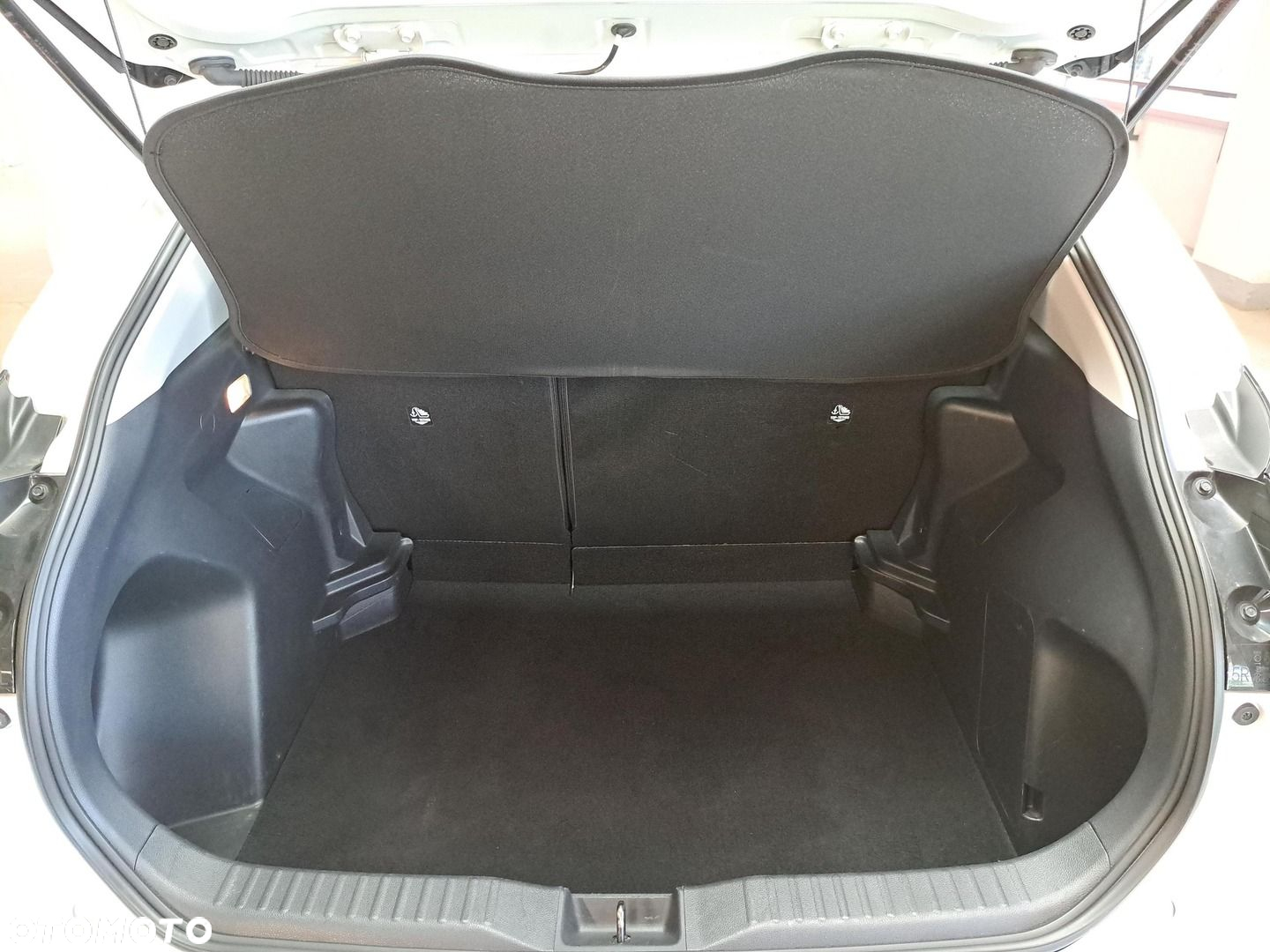 Toyota Yaris Cross - 12
