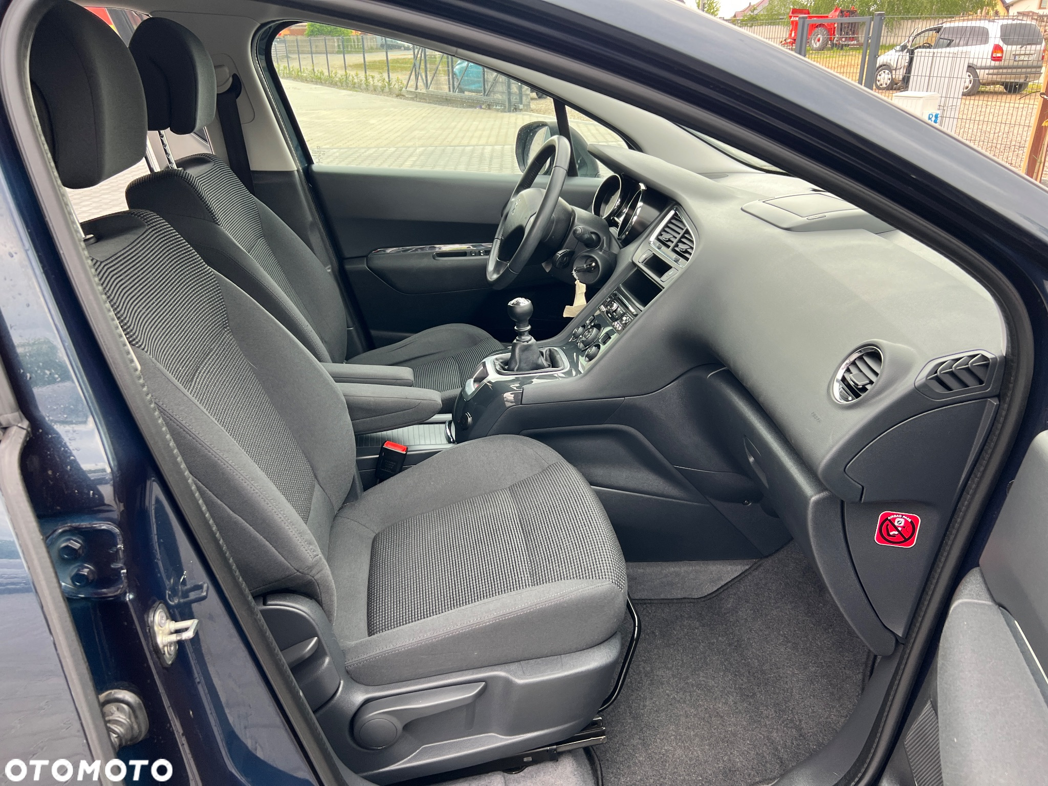 Peugeot 5008 1.2 PureTech Active S&S - 16