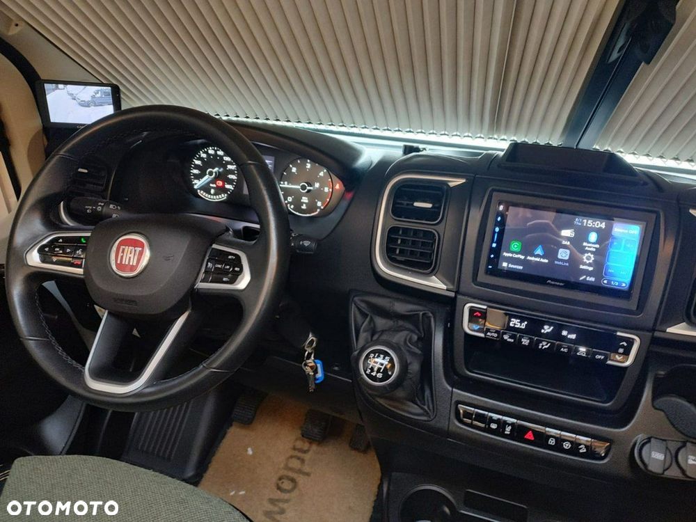 Sunlight T 67 - 5 osobowy, z przejściem po opuszczeniu łóżka - 23