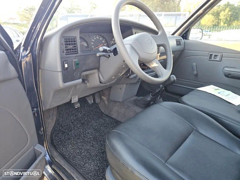 Toyota Hilux 2.4 D LN105L Cx Madeira - 17