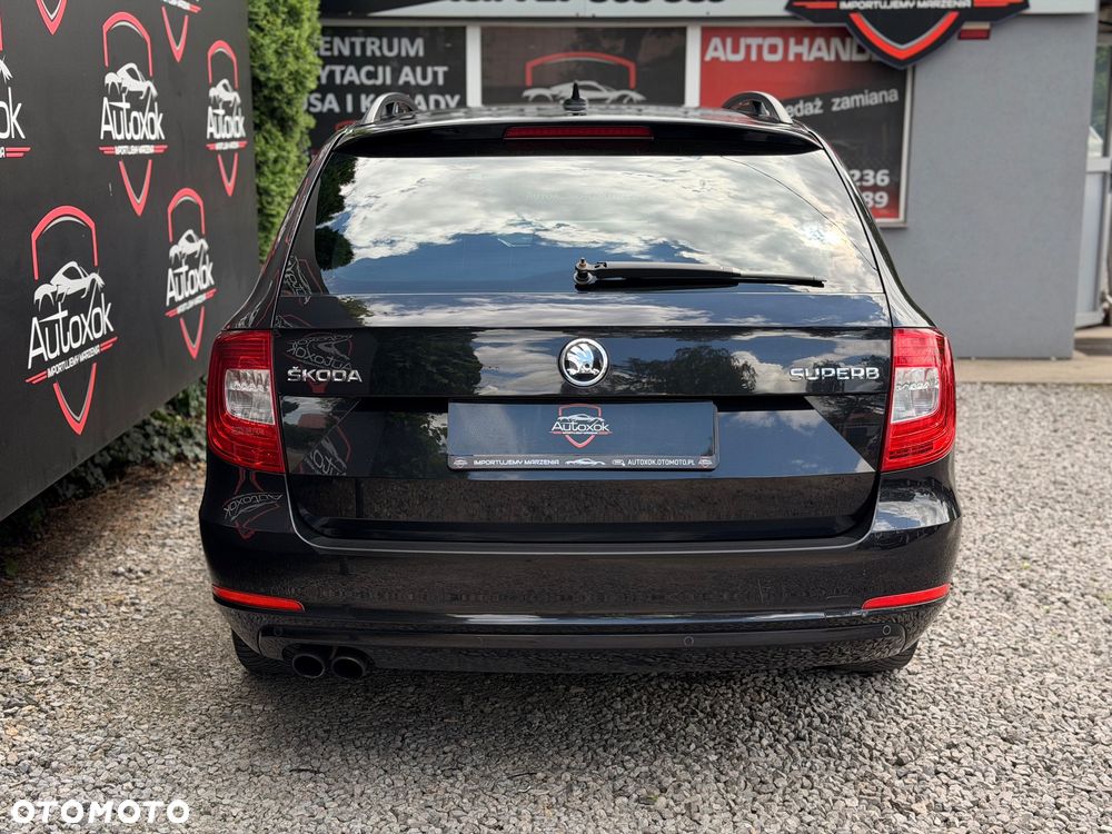 Skoda Superb 2.0 TDI DSG Ambition - 11