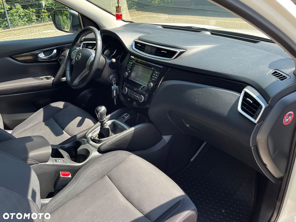 Nissan Qashqai 1.2 DIG-T Acenta EU6 - 15