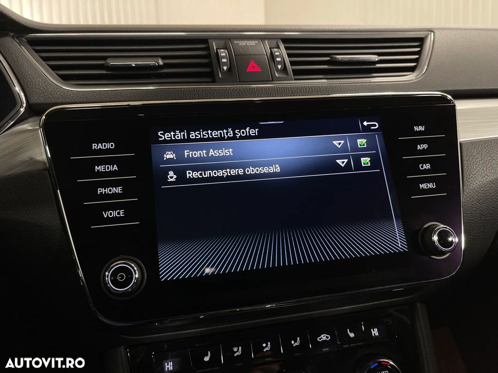 Skoda Superb 2.0 TDI DSG Ambition - 16