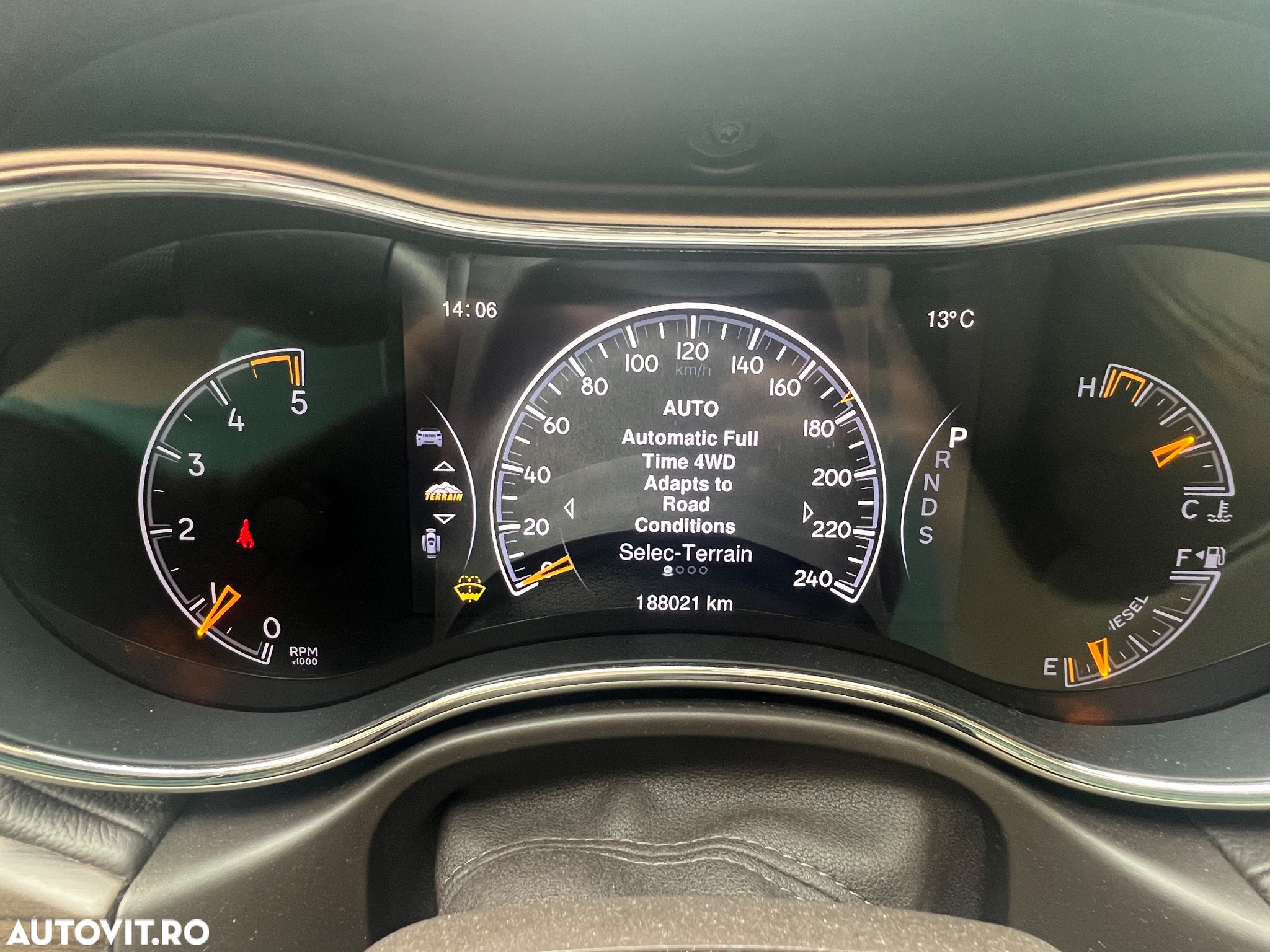 Jeep Grand Cherokee - 11