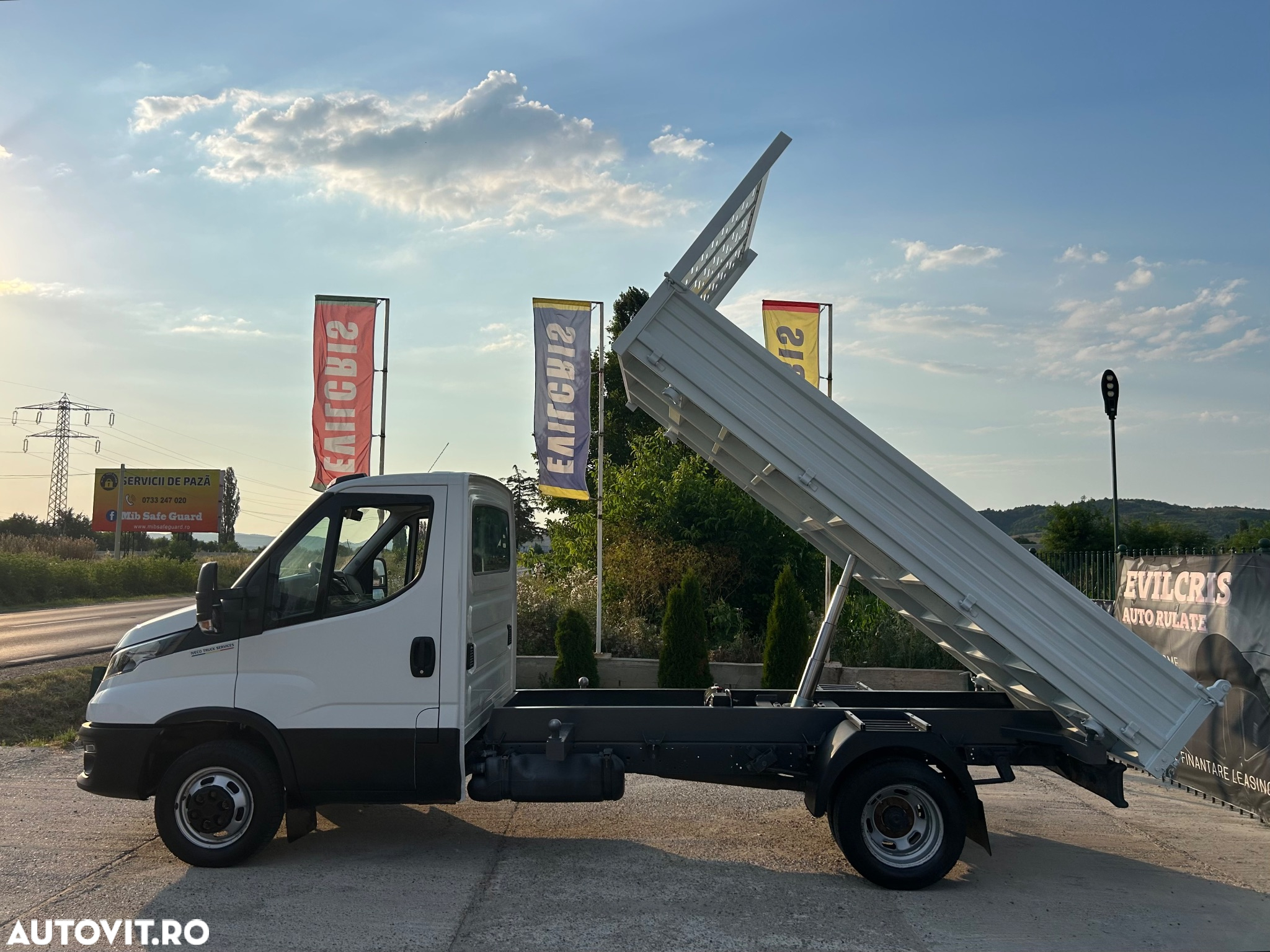 Iveco Daily 3.0 D BASCULABIL AXA DUBLA SPATE - 3