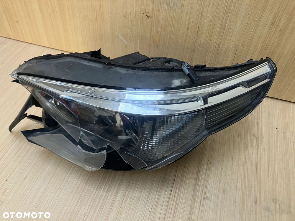 LAMPA PRZÓD BMW E60 E61 XENON WIĄZKA OBUDOWA PALNIK 7160193 ODBŁYŚNIK SOCZEWKA STARTER ZAPŁONNIK D1S INSTALACJA KABLE LAMPY RINGI