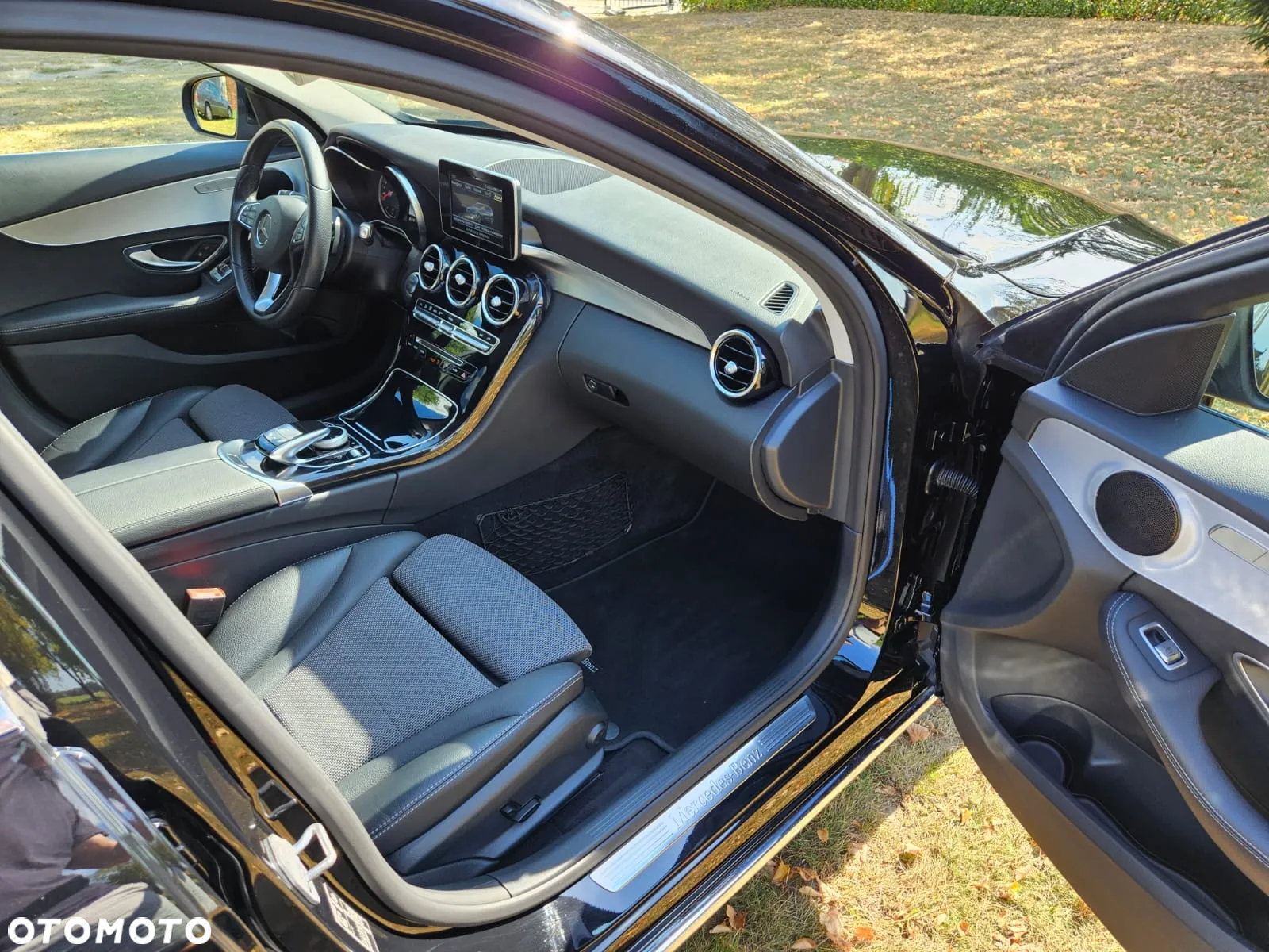 Mercedes-Benz Klasa C 250 d 4-Matic 9G-TRONIC - 27