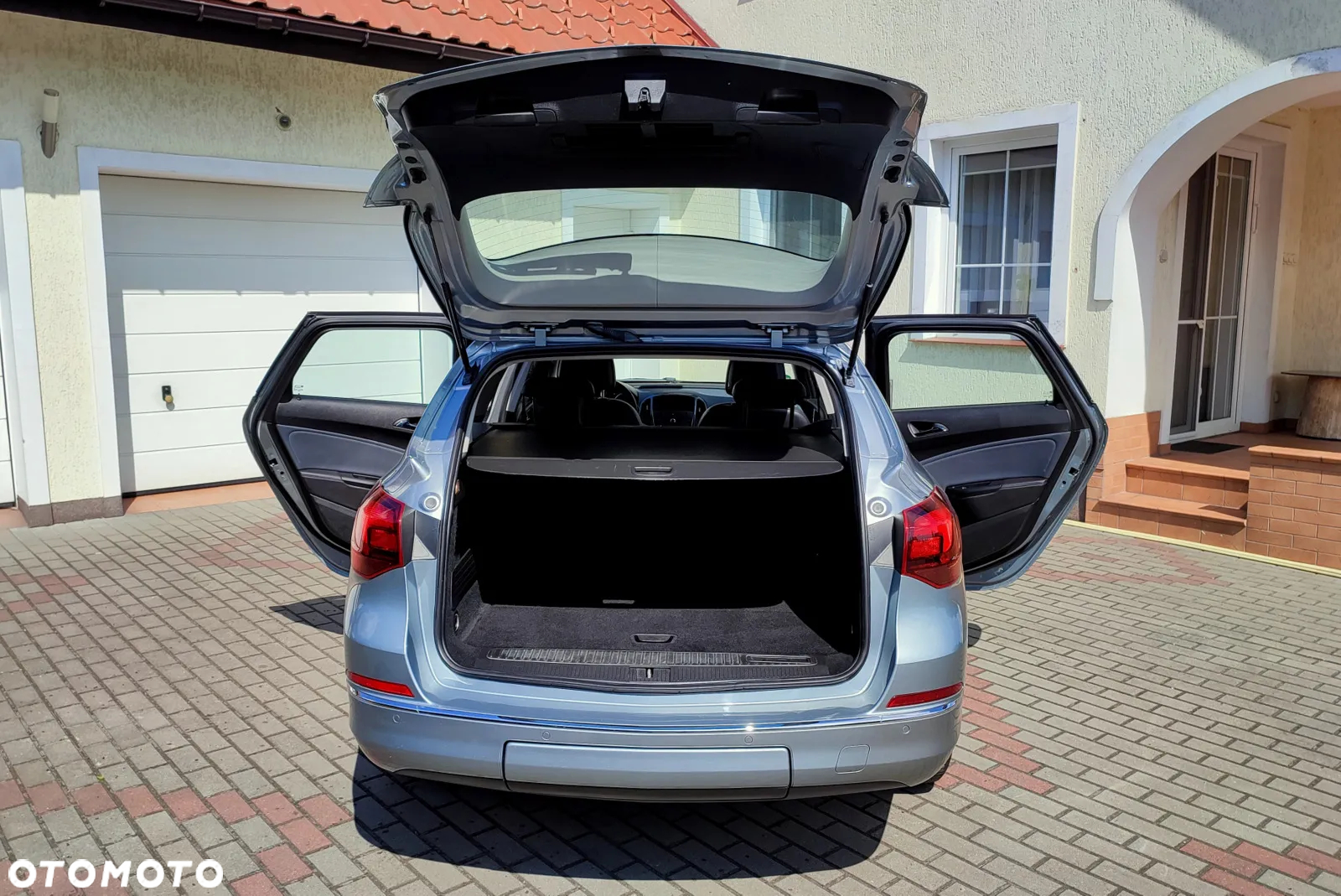 Opel Astra 1.4 Turbo Sports Tourer 150 Jahre - 24