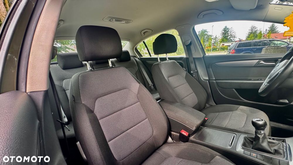 Volkswagen Passat 1.8 TSI Exclusive - 40
