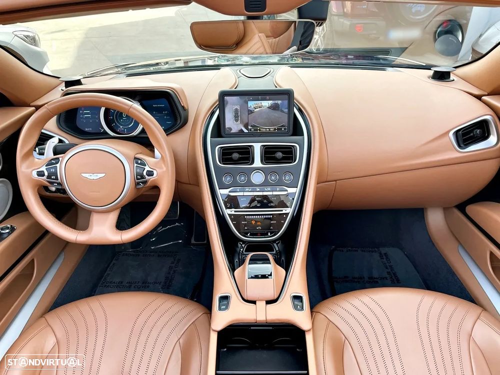 Aston Martin DB11 Coupé V8 Auto - 12
