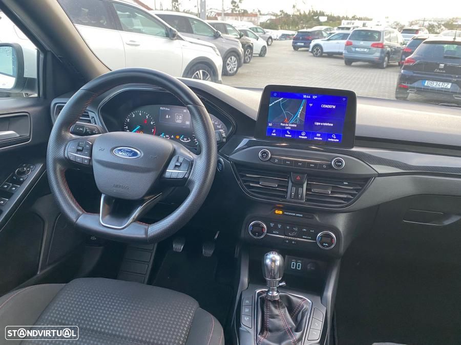 Ford Focus 1.0 EcoBoost Active - 5