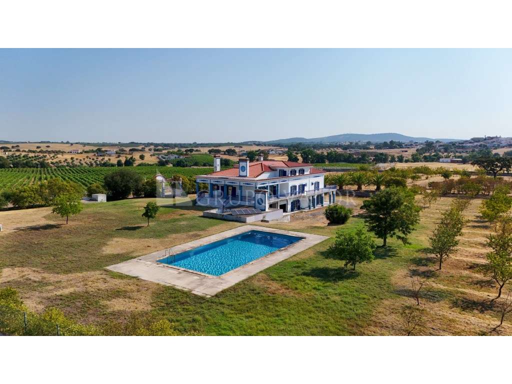 Quinta de 4,9 ha com Moradia (9 Quartos) - Vila Nova da Baronia, Al... - Grande imagem: 2/60