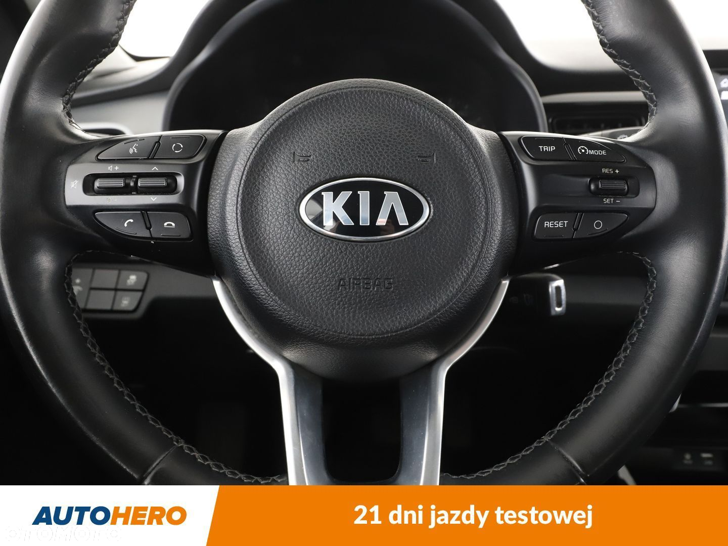 Kia Stonic 1.6 CRDi L - 18