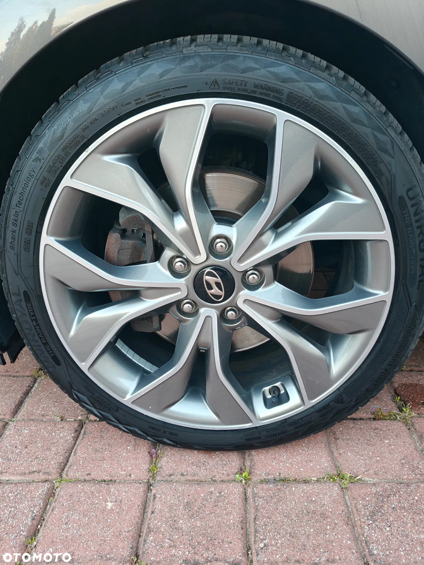 Hyundai i30 Fastback 1.6 CRDI Premium - 9