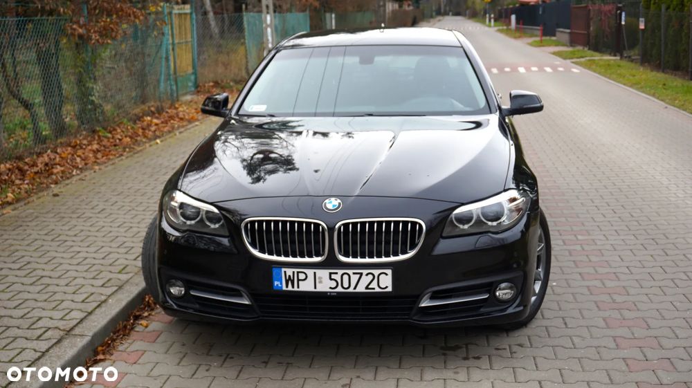 BMW Seria 5 520d xDrive - 10