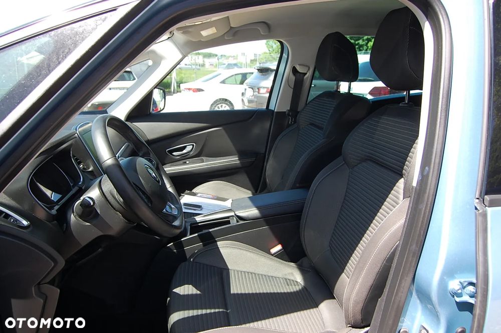 Renault Grand Scenic - 12