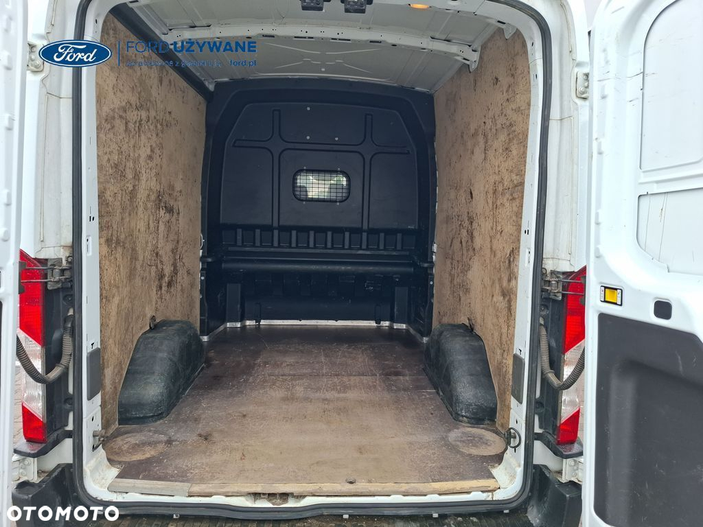 Ford Transit - 11