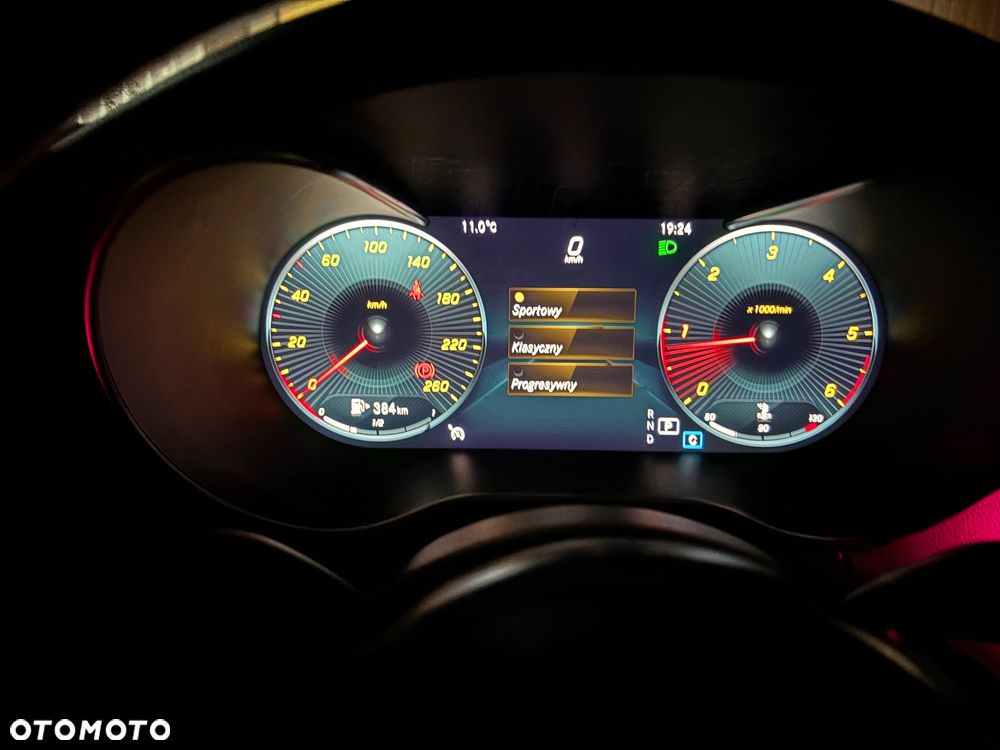 Mercedes-Benz Klasa C 200 d 9G-TRONIC - 26