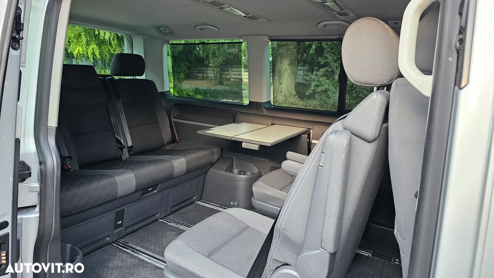 Volkswagen Multivan - 10
