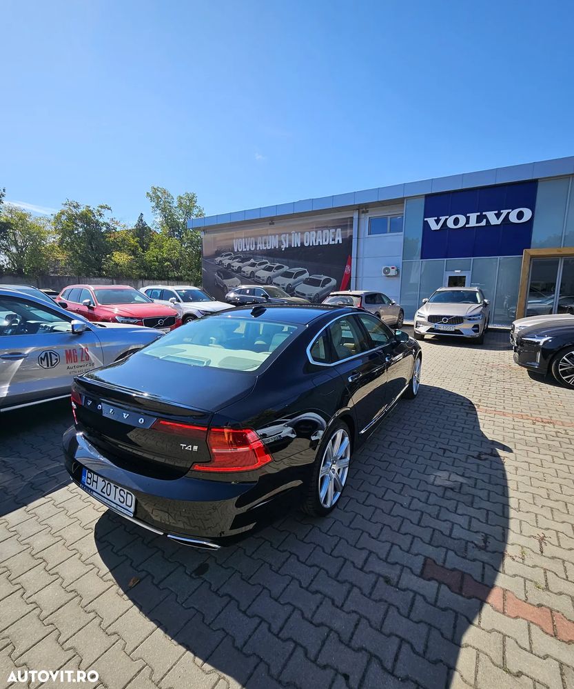 Volvo S90 - 2