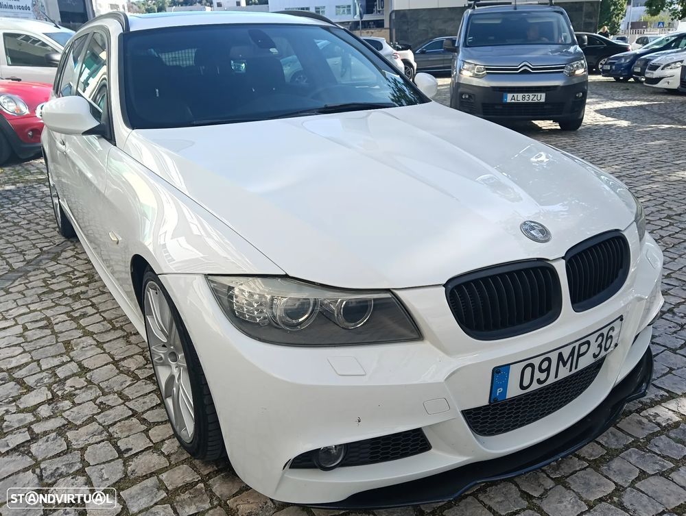 BMW 320 d Pack M - 11