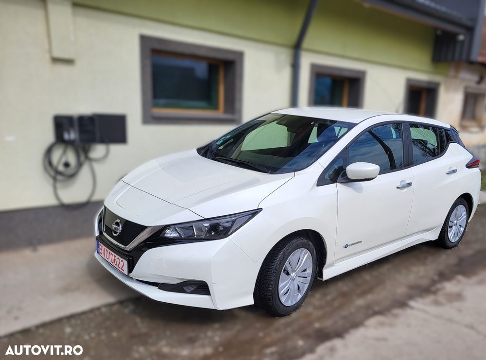 Nissan LEAF 40 kWh N-Connecta - 1