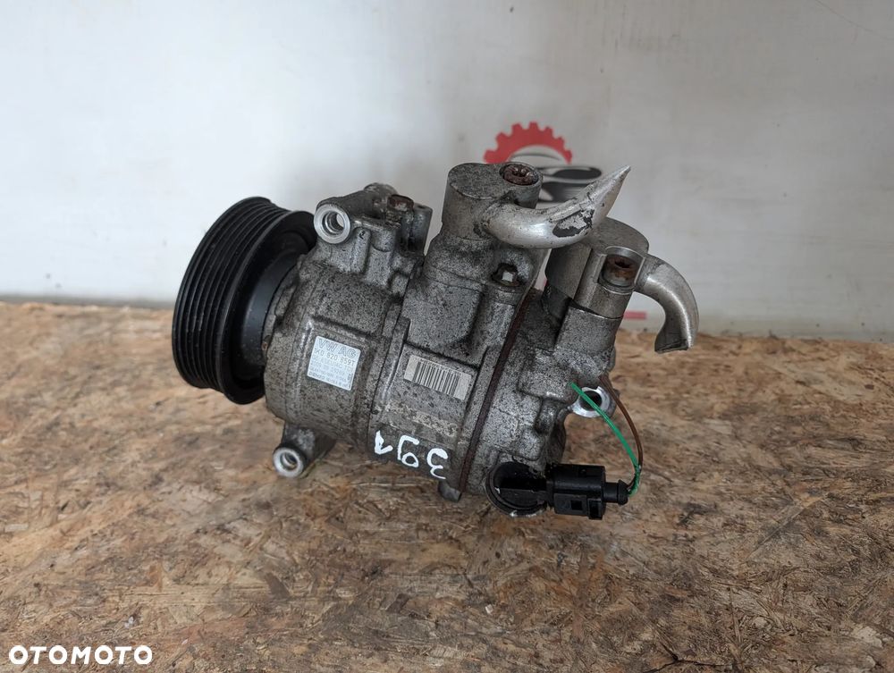SPRĘŻARKA POMPA KLIMATYZACJI AUDI A3 1.4 TFSI  1K0820859T - 2