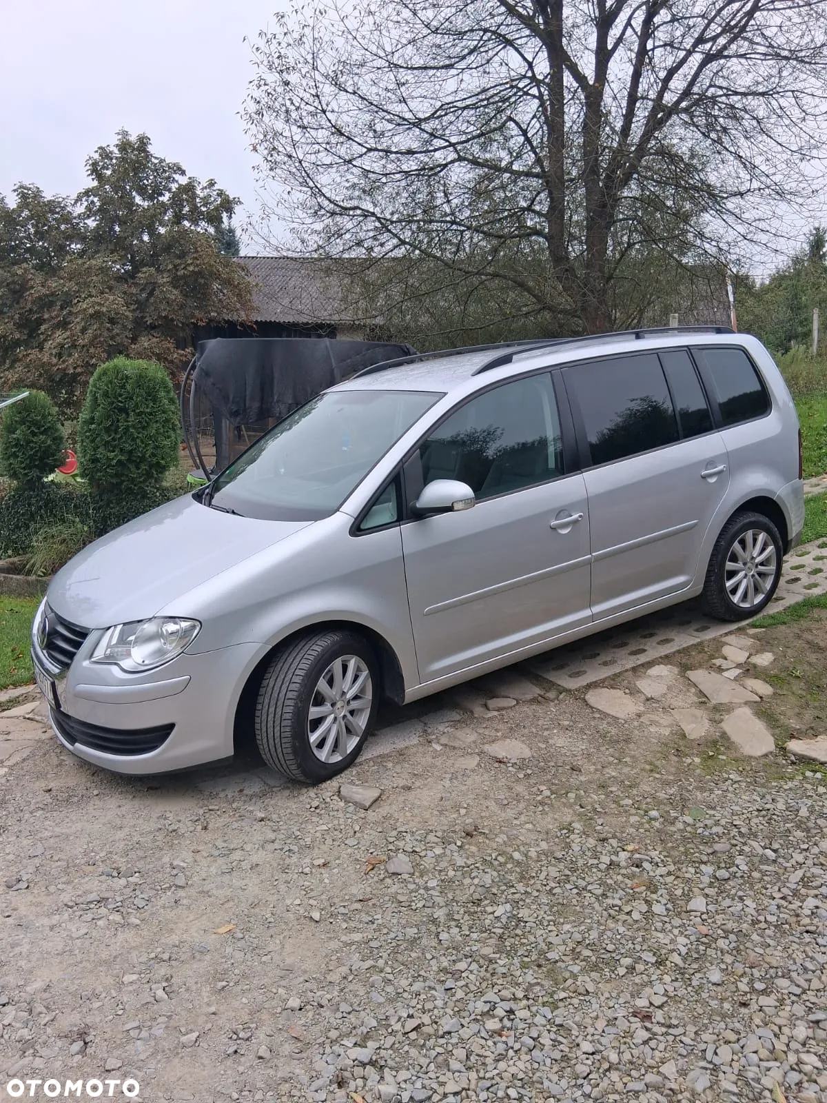 Volkswagen Touran 1.6 Conceptline - 3