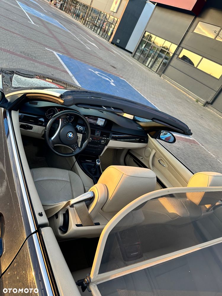 BMW Seria 3 320i - 7