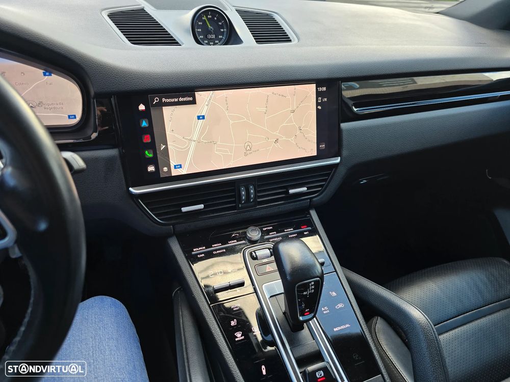 Porsche Cayenne Coupé E-Hybrid - 17