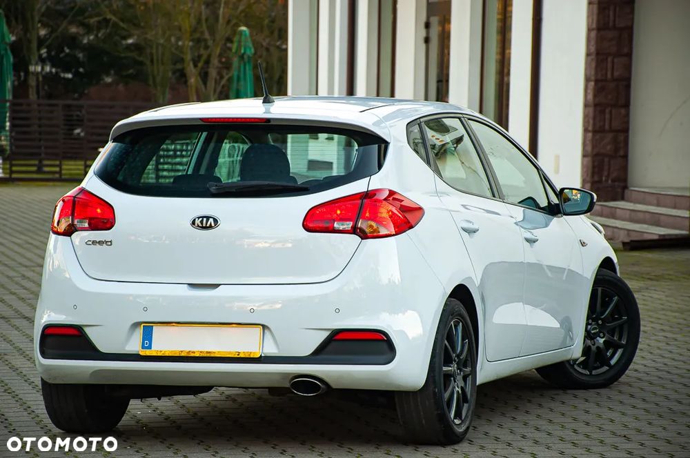 Kia Ceed 1.6 GDI Platinum Edition - 17