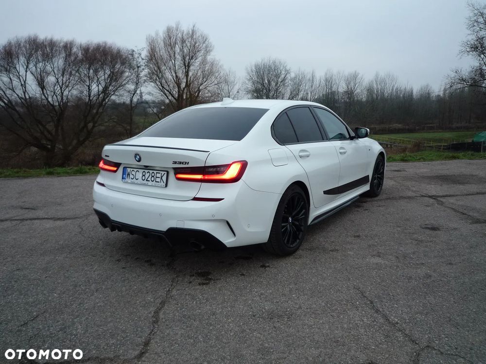 BMW Seria 3 330i xDrive M Sport sport - 11