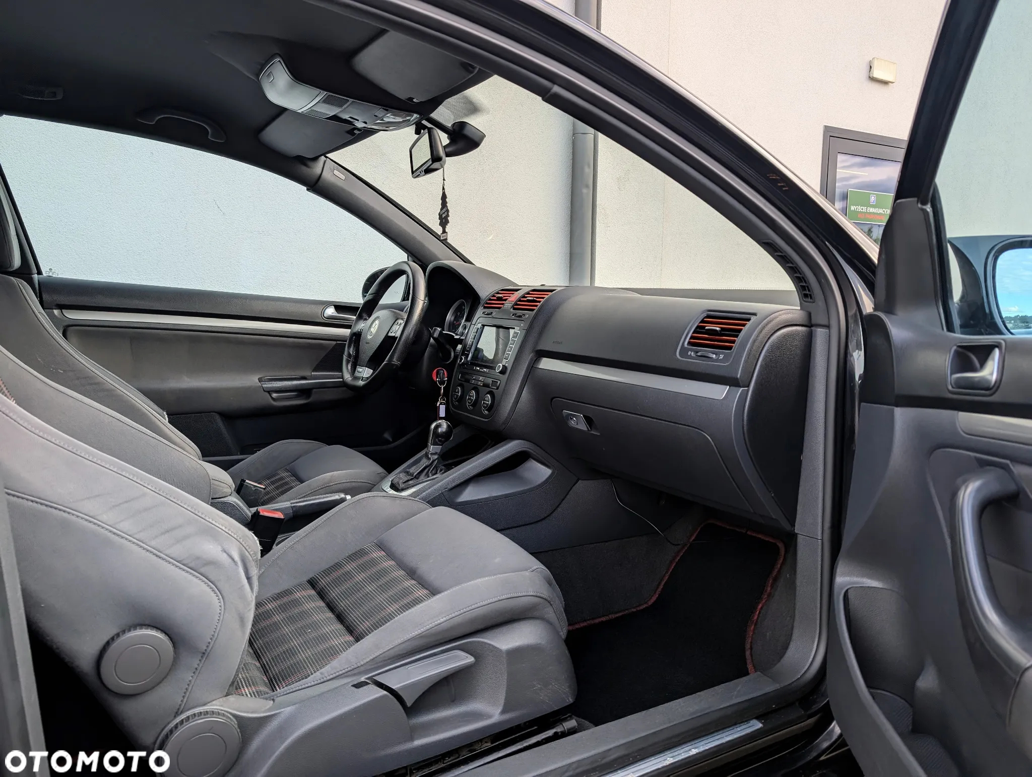 Volkswagen Golf 2.0 GTI DSG - 14