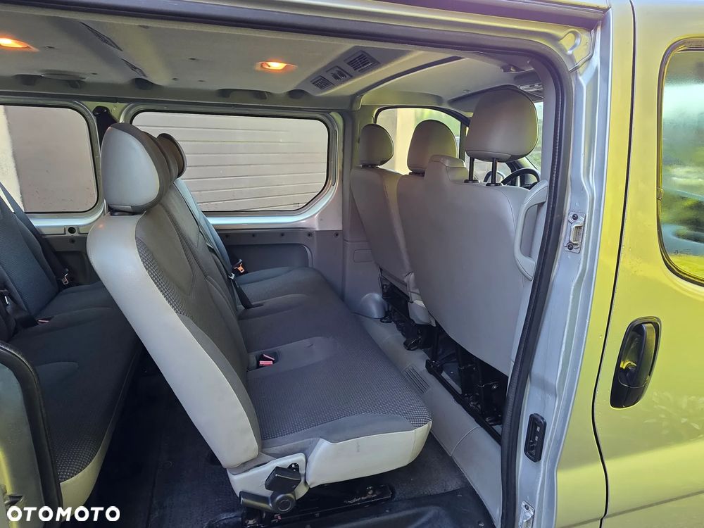 Opel Vivaro L2H1 2.9t - 11