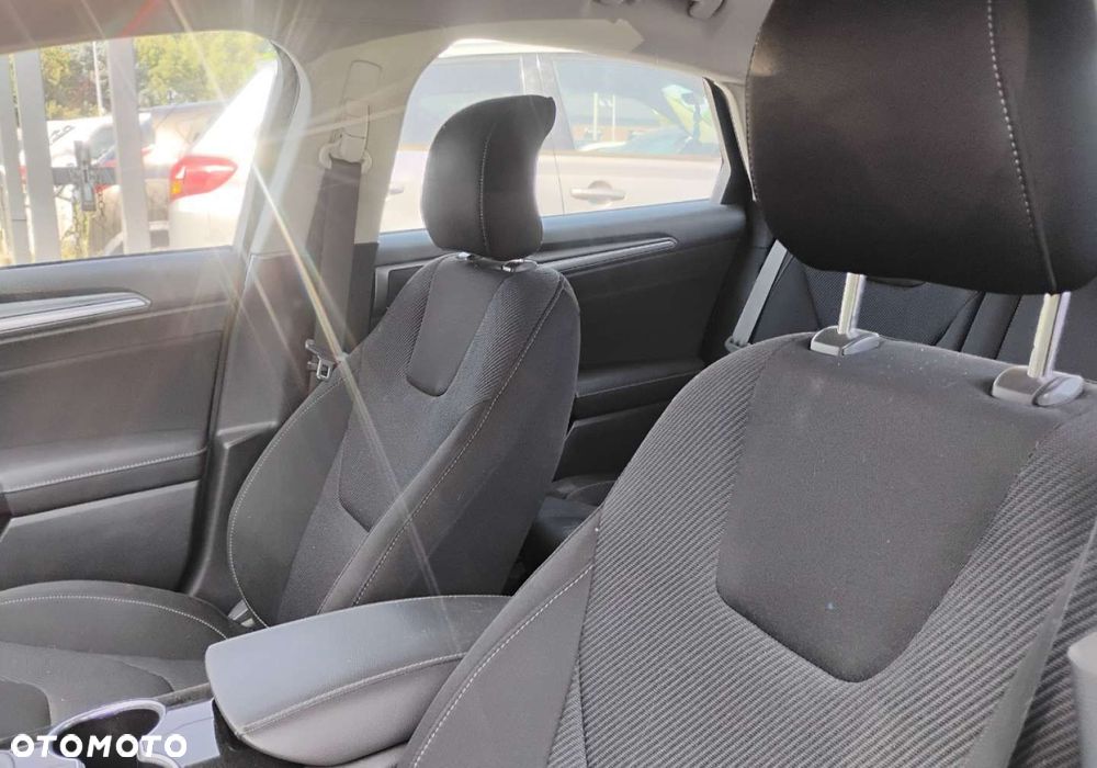 Ford Mondeo - 10