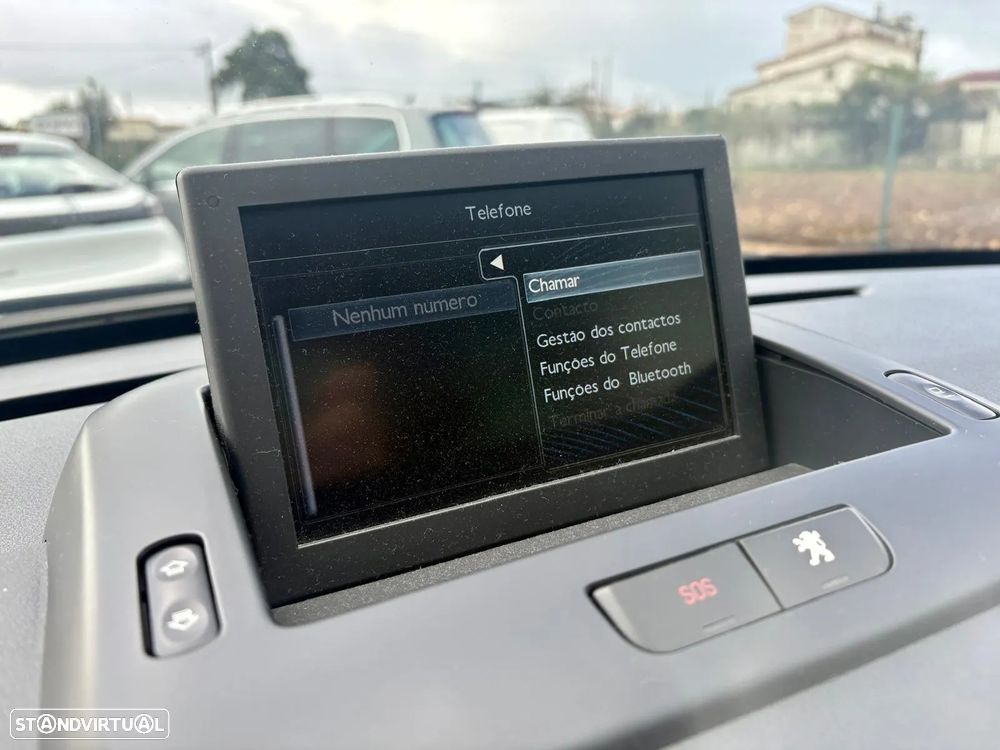 Peugeot 3008 1.6 e-HDi SE Style 2-Tronic - 13
