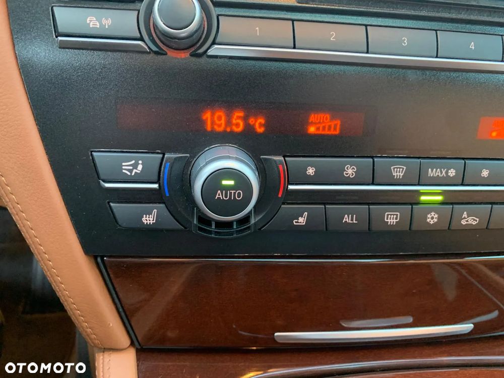 BMW Seria 7 740d xDrive - 17