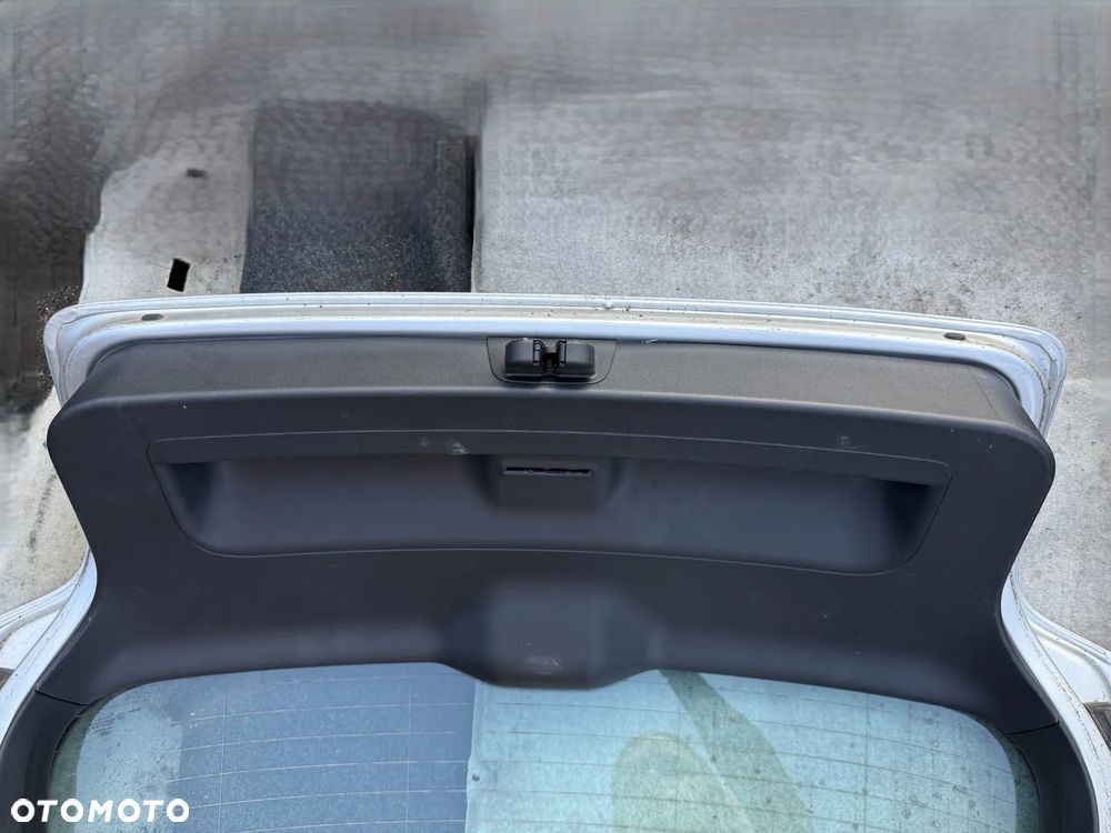 Klapa bagażnika Audi A3 8P lift kolor LX7W OE - 3
