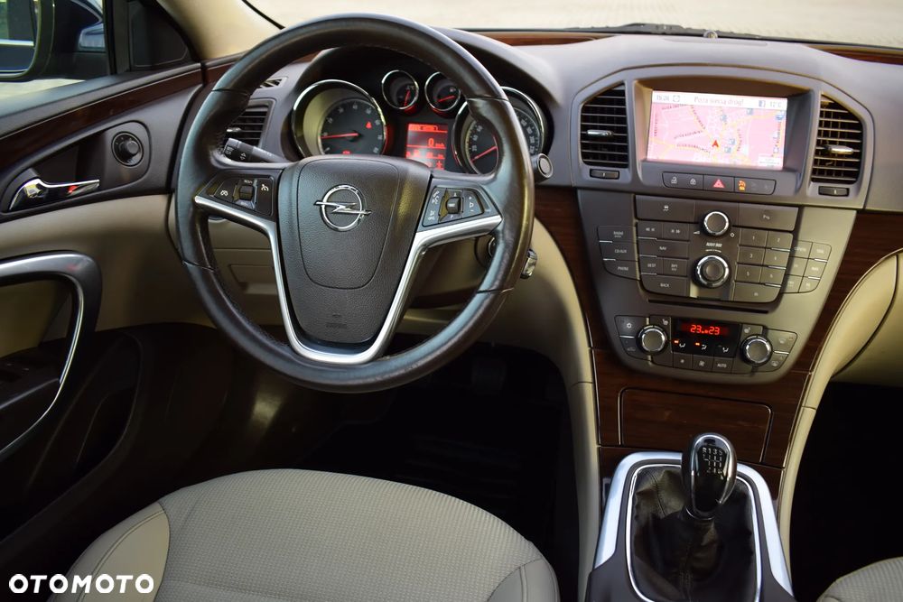 Opel Insignia 1.6 Turbo Cosmo - 23