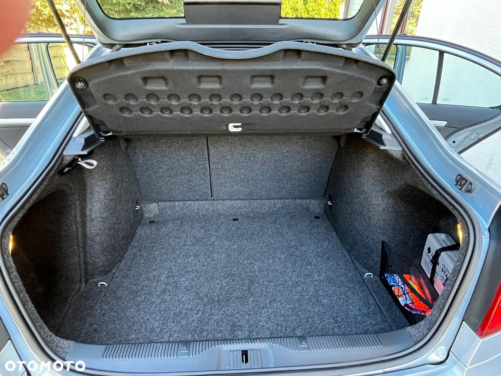 Skoda Octavia 1.6 Ambition - 29