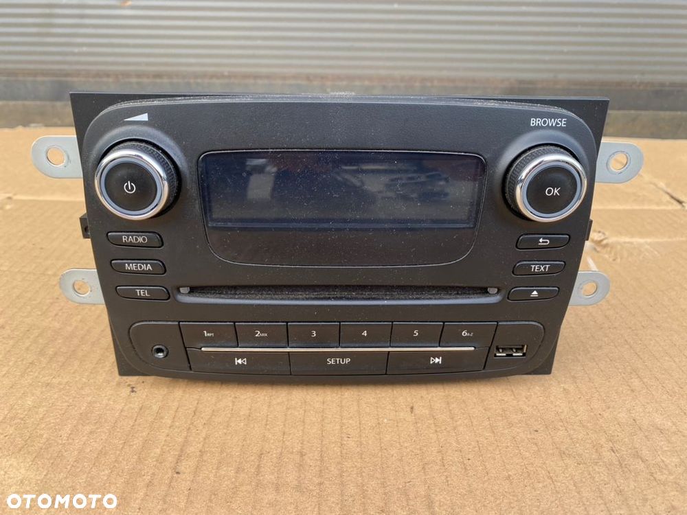 radio trafic III vivaro b oryginalne 281155102r