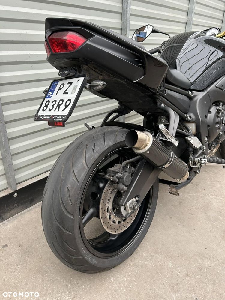 Yamaha FZ8 - 6