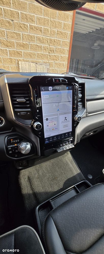 RAM 1500 5.7 eTorque Crew Cab Shortbed Laramie Chrome - 23